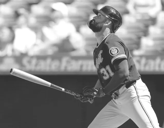 Tigers fail to cash in chances in 3-2 loss Sunday